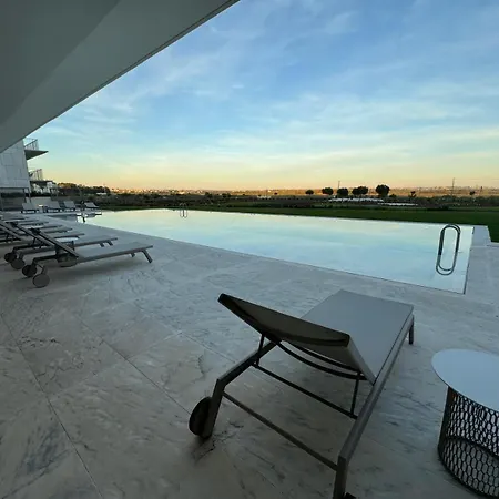 La Dolce Bayline - Pool, Gym And Armação de Pêra