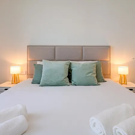 La Dolce Bayline Apartman