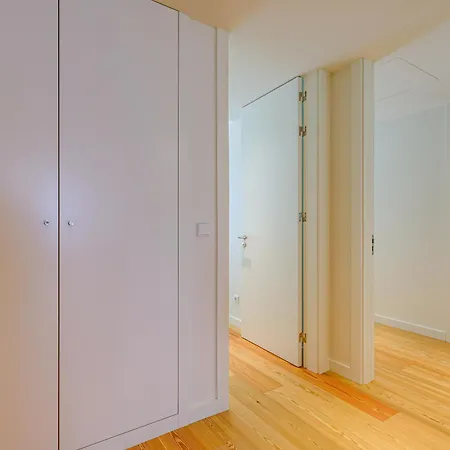 La Dolce Bayline Apartment *