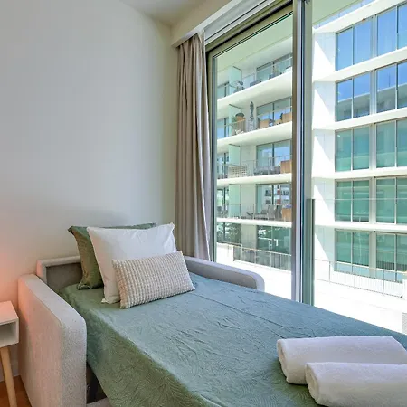 La Dolce Bayline Apartman *